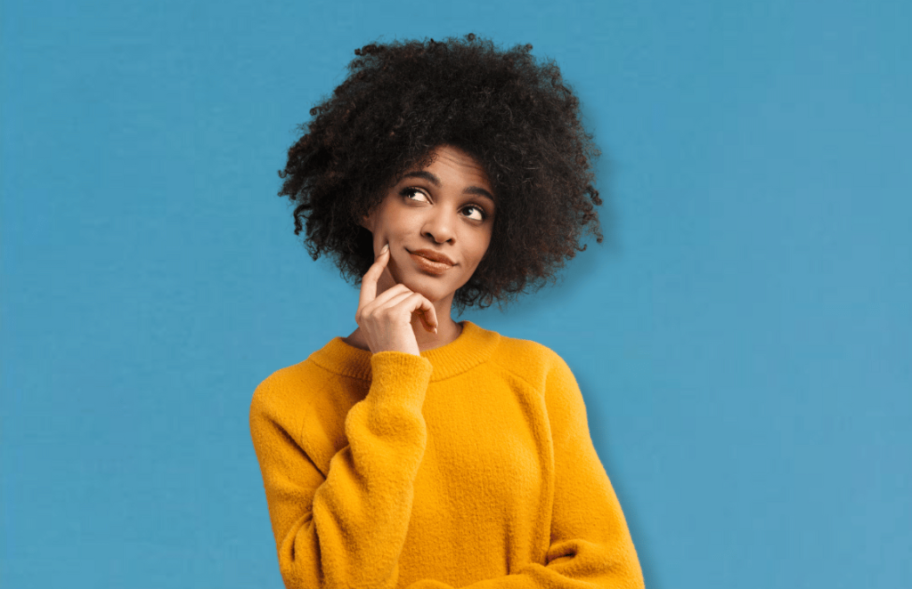 Une femme qui se pose la question si c'est possible de faire un bilan de compétences toute seule.