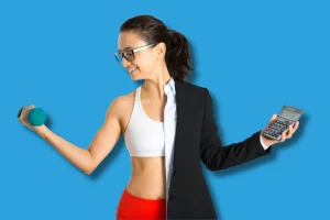 une femme habillée de manière sportive à gauche et de manière professionnelle à droite pour illustrer l'aspect "vivre et travailler à Challans"