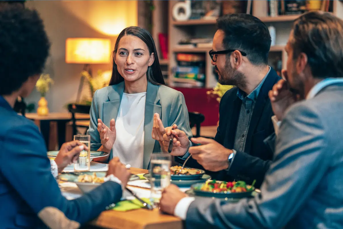 un groupe d'amis Challandais qui profite de leur vie professionnelle et personnelle.